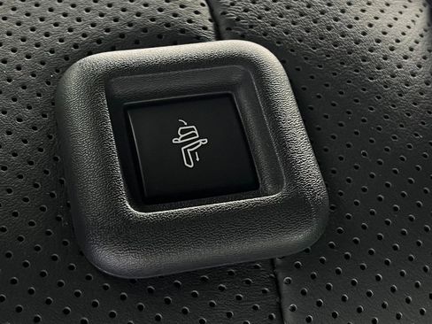 Used 2025 Lexus LX 600 4WD w/ Luxury Package image 65