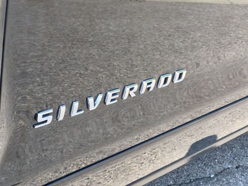 Used 2018 Chevrolet Silverado 1500 LT w/ All Star Edition AWD/4WD image 13