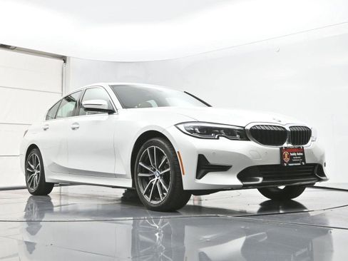 Used 2022 BMW 330i xDrive Sedan w/ Premium Package 2 image 33