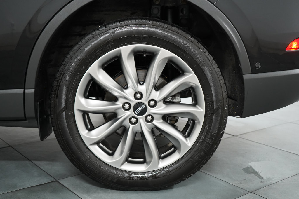 Used 2020 Lincoln Corsair AWD image 31