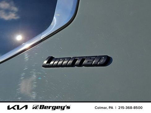 Used 2022 Toyota Tundra Limited w/ TRD Off-Road Package image 32