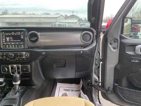 Used 2021 Jeep Wrangler Unlimited Sport image 28