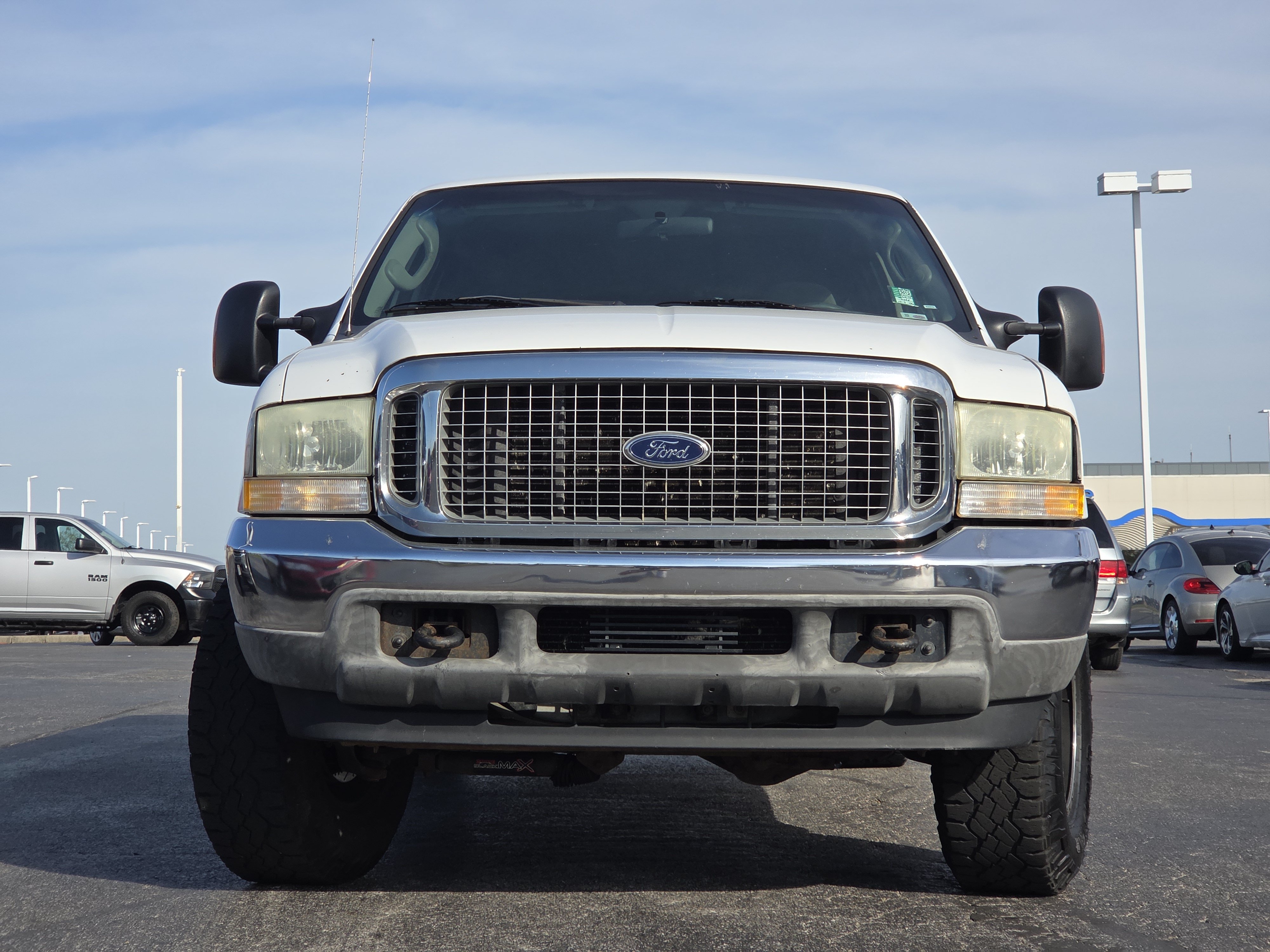 Used 2004 Ford Excursion XLT AWD/4WD image 9