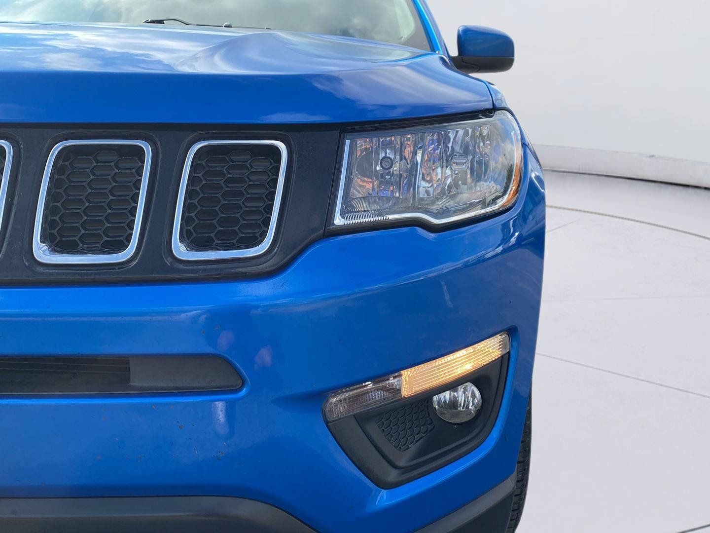 Used 2020 Jeep Compass Latitude w/ Popular Equipment Group FWD image 10