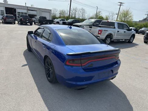 Used 2018 Dodge Charger SXT Plus w/ Blacktop Package image 14