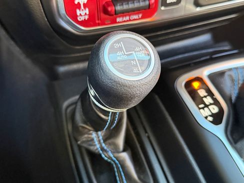 Used 2023 Jeep Wrangler Unlimited Rubicon 4xe image 40