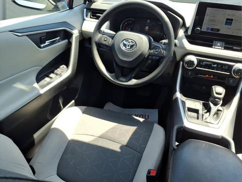 Used 2024 Toyota RAV4 XLE FWD image 19