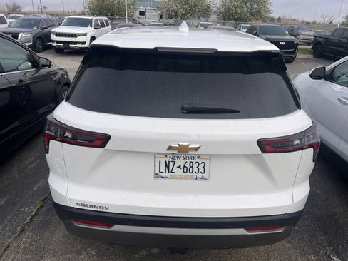 Used 2025 Chevrolet Equinox LT image 5