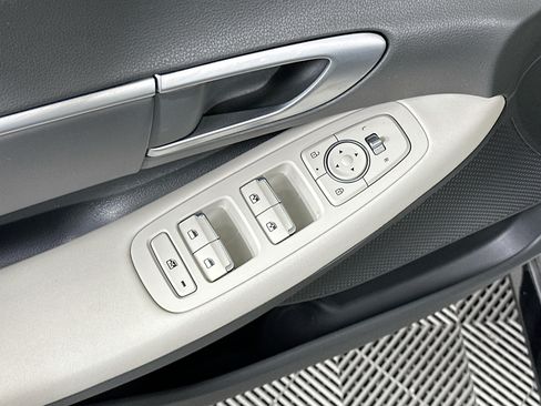 Used 2025 Hyundai Sonata SEL FWD image 15