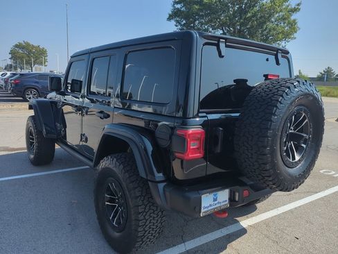 Used 2025 Jeep Wrangler Unlimited Rubicon image 7