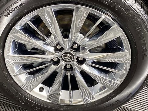 Used 2025 Toyota Grand Highlander Platinum image 30