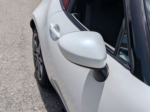 Used 2018 MAZDA MX-5 Miata Grand Touring RWD image 12