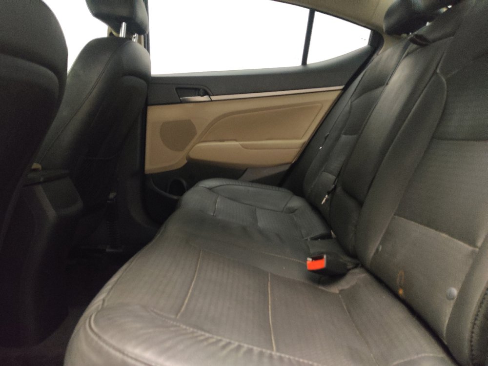Used 2018 Hyundai Elantra Limited FWD image 18