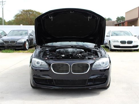 Used 2012 BMW 750Li xDrive image 33