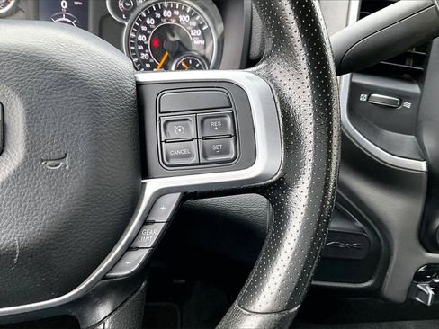 Used 2019 RAM 2500 Big Horn image 28