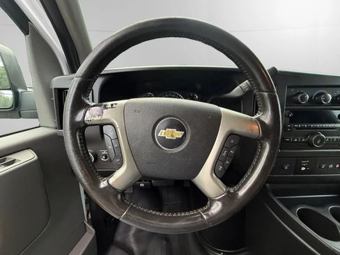Used 2015 Chevrolet Express 2500 RWD image 13