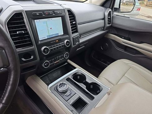 Used 2020 Ford Expedition XLT w/ Equipment Group 202A image 5