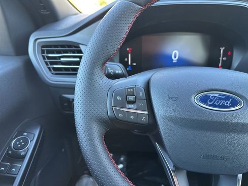 New 2026 Ford Escape ST-Line w/ Tech Pack #1 image 18