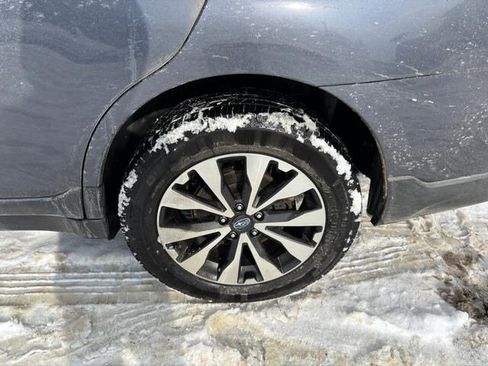 Used 2017 Subaru Outback 2.5i Limited image 27