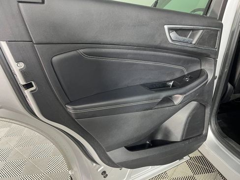 Used 2015 Ford Edge Titanium image 12