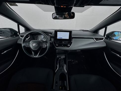 Used 2025 Toyota Corolla SE FWD image 38