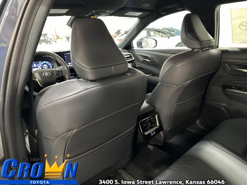 New 2025 Toyota Crown Signia image 20