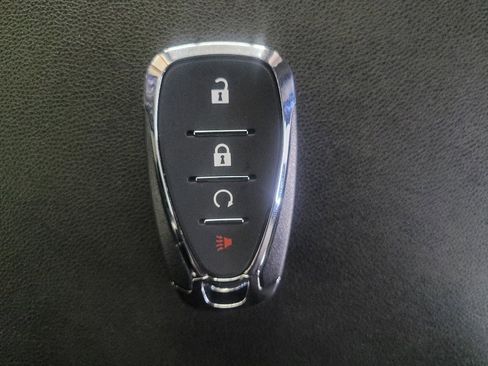 Used 2021 Chevrolet Equinox LT image 32