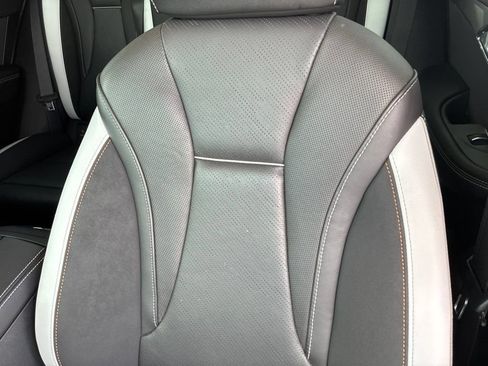 Used 2025 Buick Envision Sport Touring AWD/4WD image 8
