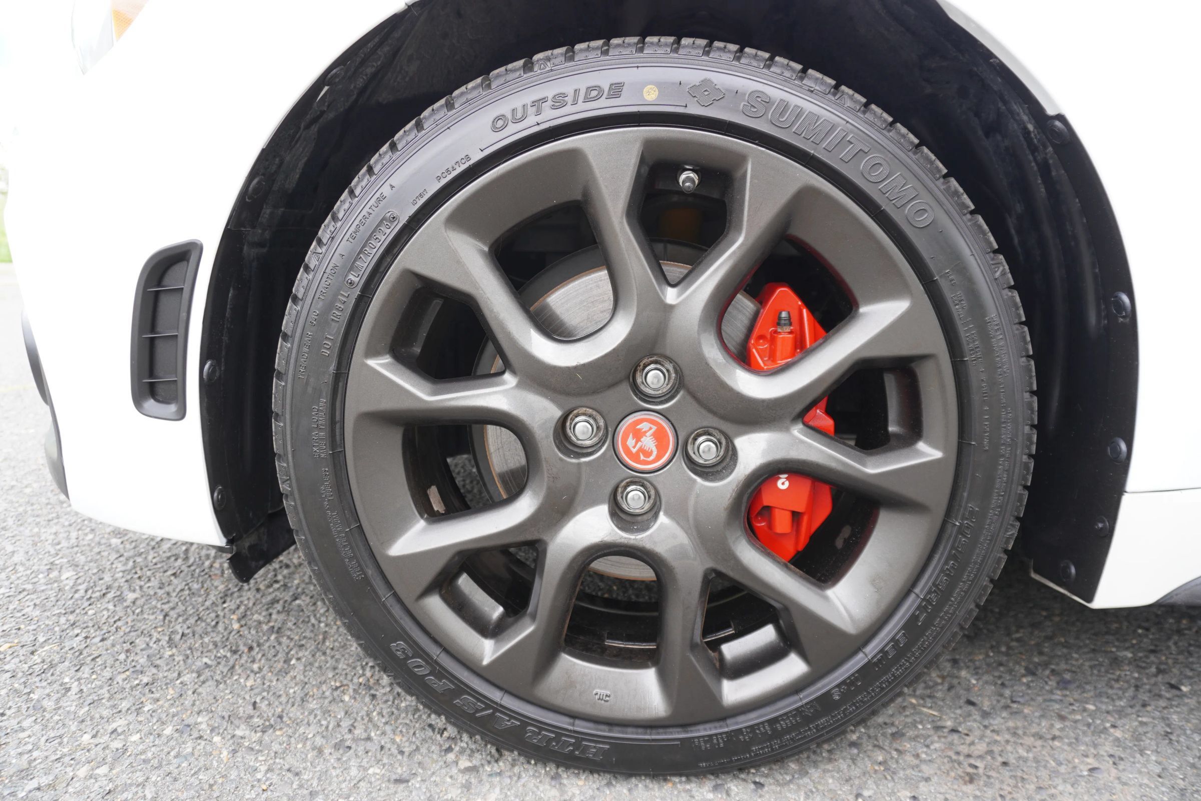 Used 2018 FIAT 124 Spider Abarth w/ Convenience Group RWD image 24