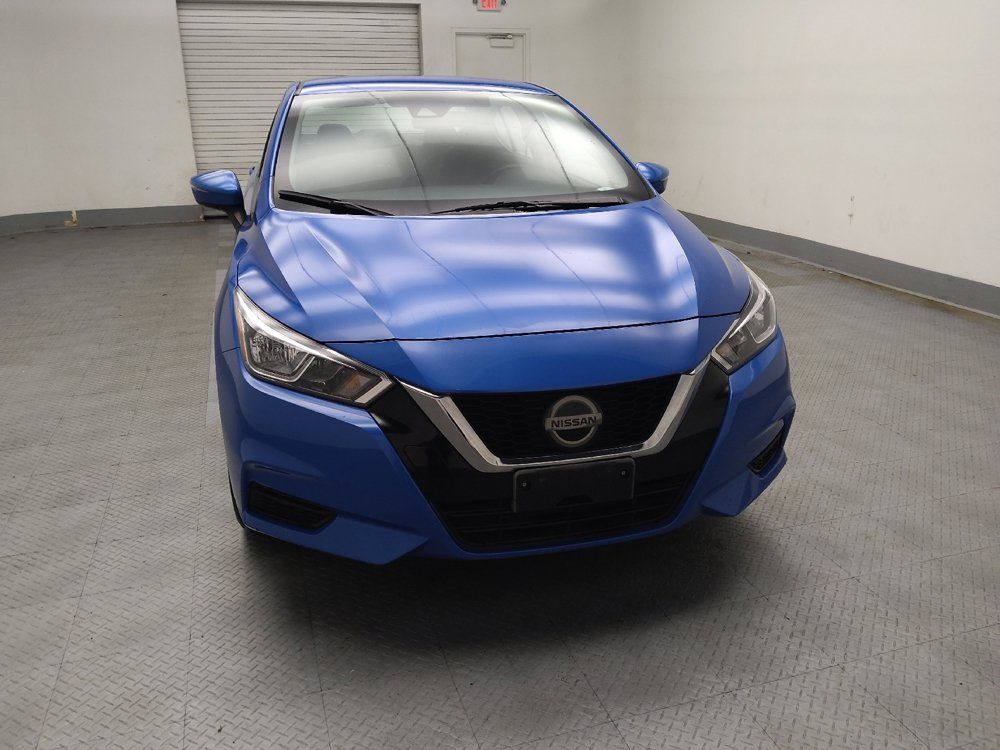Used 2021 Nissan Versa SV FWD image 14
