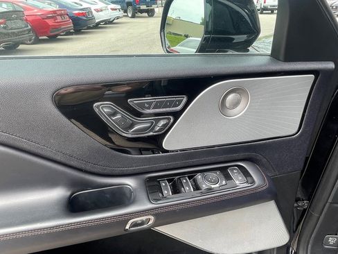 Used 2020 Lincoln Aviator Reserve w/ Equipment Group 201A image 28