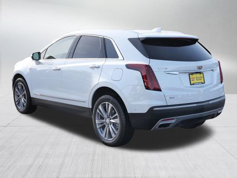 Used 2025 Cadillac XT5 Premium Luxury w/ Technology Package image 5