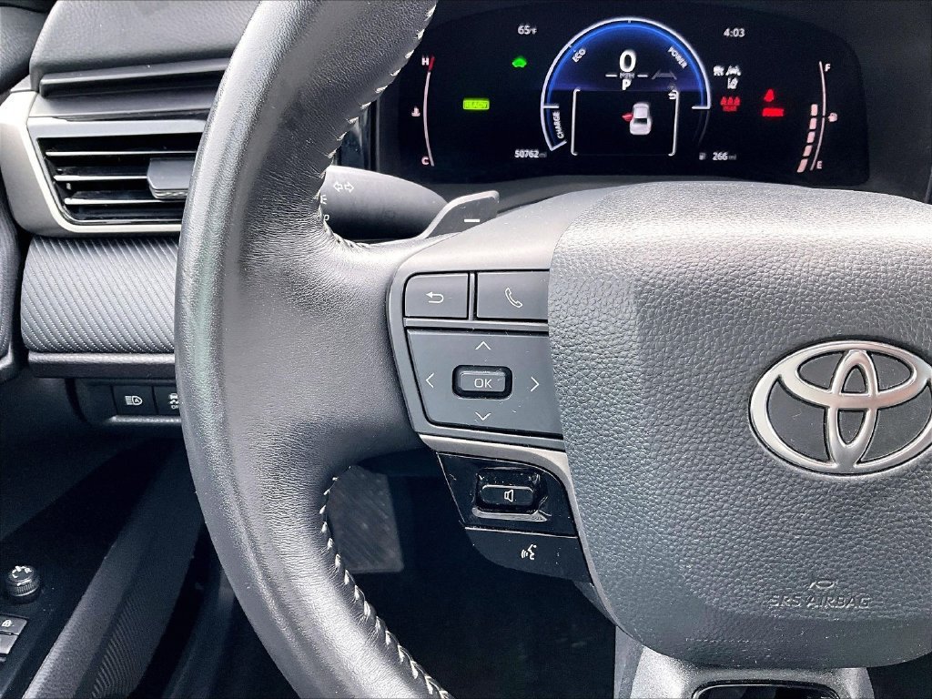 Used 2025 Toyota Camry SE FWD image 23