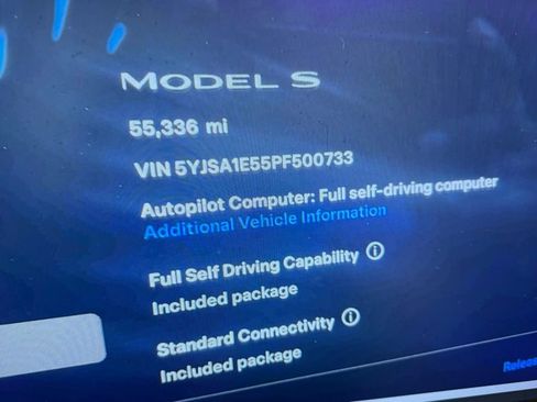 Used 2023 Tesla Model S image 2