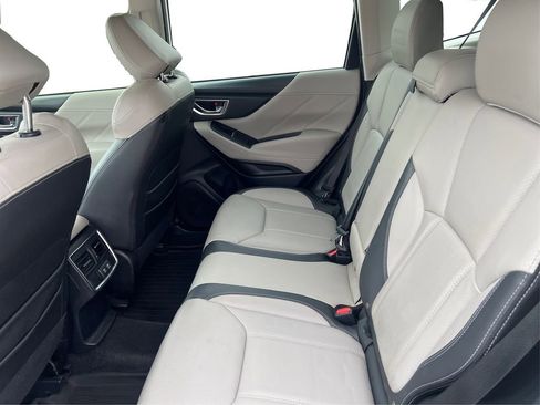 Used 2020 Subaru Forester Limited image 11