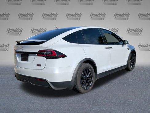 Used 2023 Tesla Model X Plaid image 7