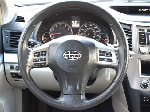 Used 2014 Subaru Outback 2.5i w/ Alloy Wheel Package AWD/4WD image 13