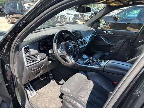 Used 2021 BMW X5 M50i w/ Executive Package image 7