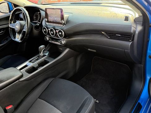 Certified 2021 Nissan Sentra SV FWD image 16