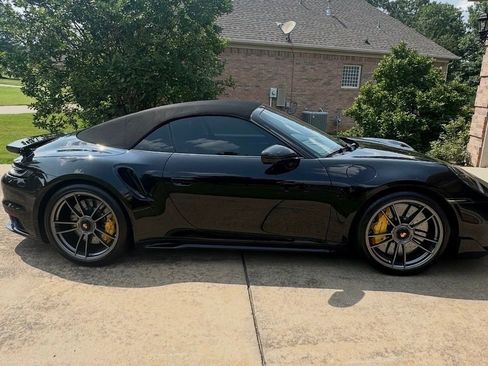 Used 2021 Porsche 911 Turbo S image 4