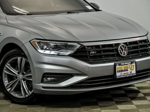 Used 2019 Volkswagen Jetta R-Line w/ R-Line Cold Weather Package image 2