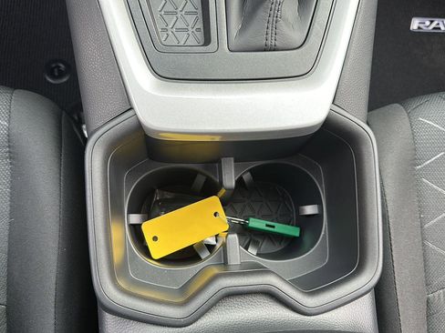 Certified 2025 Toyota RAV4 XLE w/ Convenience Package image 29