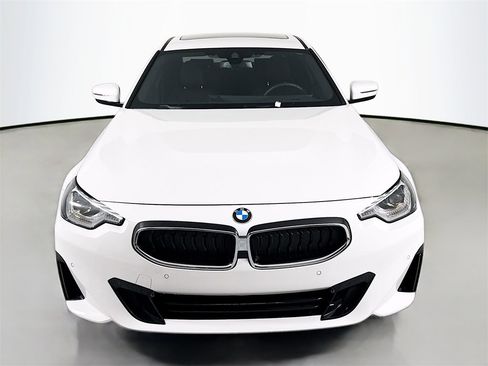 Used 2023 BMW 230i xDrive Coupe w/ Premium Package image 6