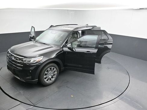 New 2026 Ford Explorer Active w/ Active Comfort Package image 33