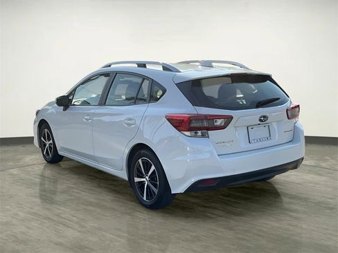 Used 2022 Subaru Impreza Premium image 7
