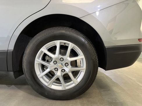 Used 2024 Chevrolet Equinox LT AWD/4WD image 10