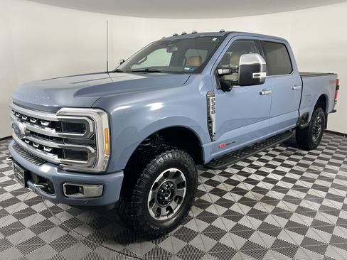 Used 2023 Ford F350 Platinum w/ Tremor Off-Road Package image 7