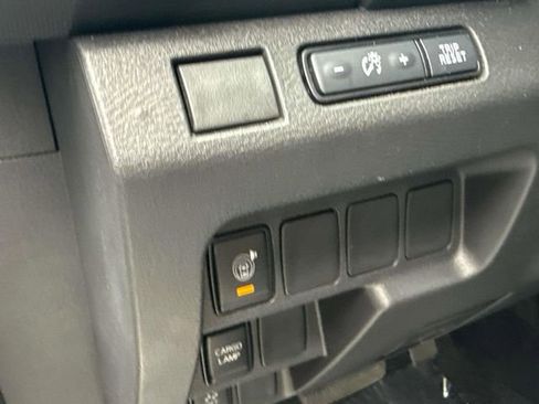 Certified 2023 Nissan Frontier SV w/ Midnight Edition Package RWD image 29