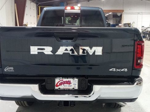 New 2026 RAM 2500 Tradesman AWD/4WD image 7