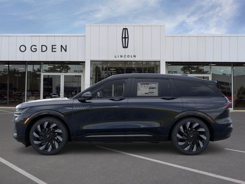 New 2026 Lincoln Nautilus Reserve AWD/4WD image 3